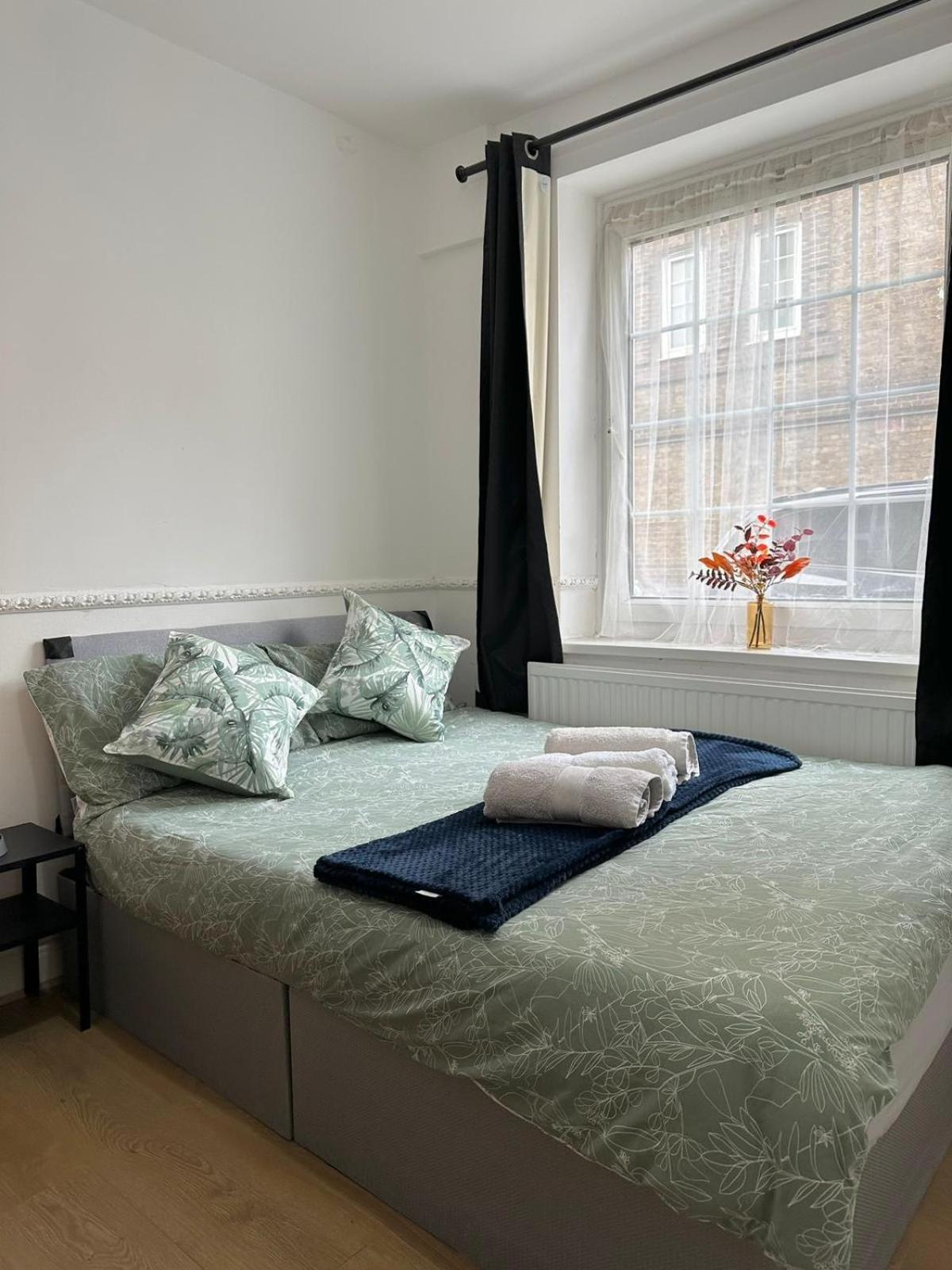 2 Bedroom Flat, 2 Minutes Walk To Bethnalgreen Station, Central London Exterior photo