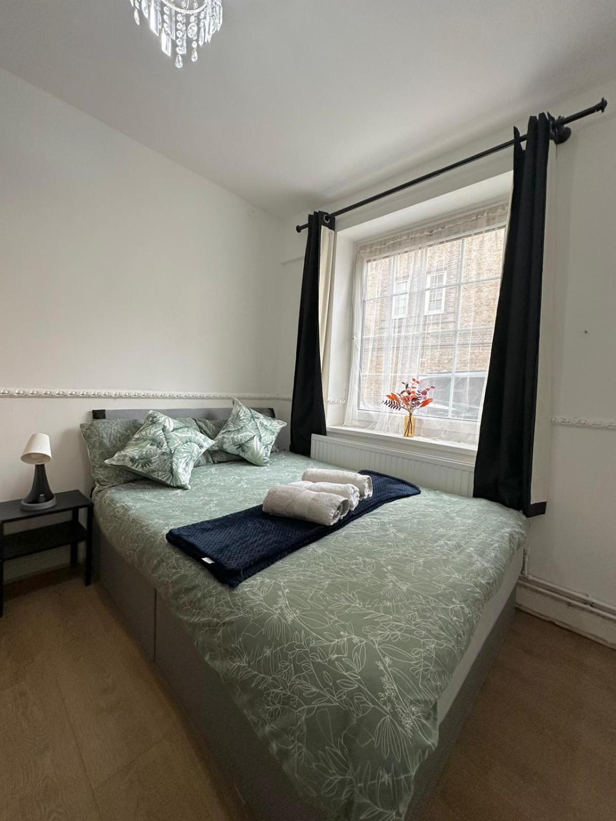 2 Bedroom Flat, 2 Minutes Walk To Bethnalgreen Station, Central London Exterior photo
